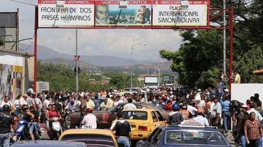 Contrabandistas protestan por aumento de controles en frontera colombo-venezolana